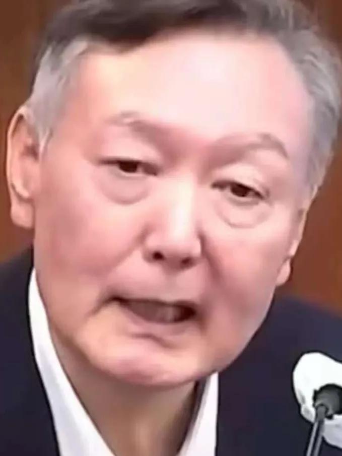 尹锡悦“枪毙政敌”录音法庭曝光，韩国政坛地震！前总统尹锡悦戴囚号“3617”