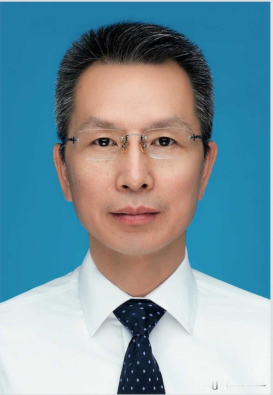 ……9月9日，据中纪委网站消息，“刘喜文”被查，于是看了一下他的履历，他长期在金