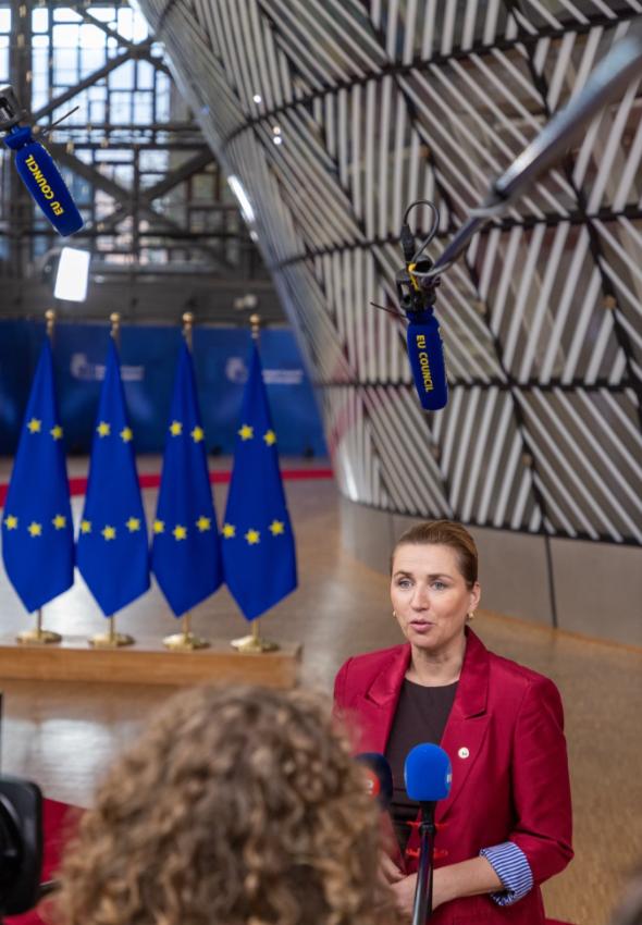 丹麦公开喊话中国近日，丹麦把旅居台湾省民众的居留证、国籍、出生地全部登记成了中