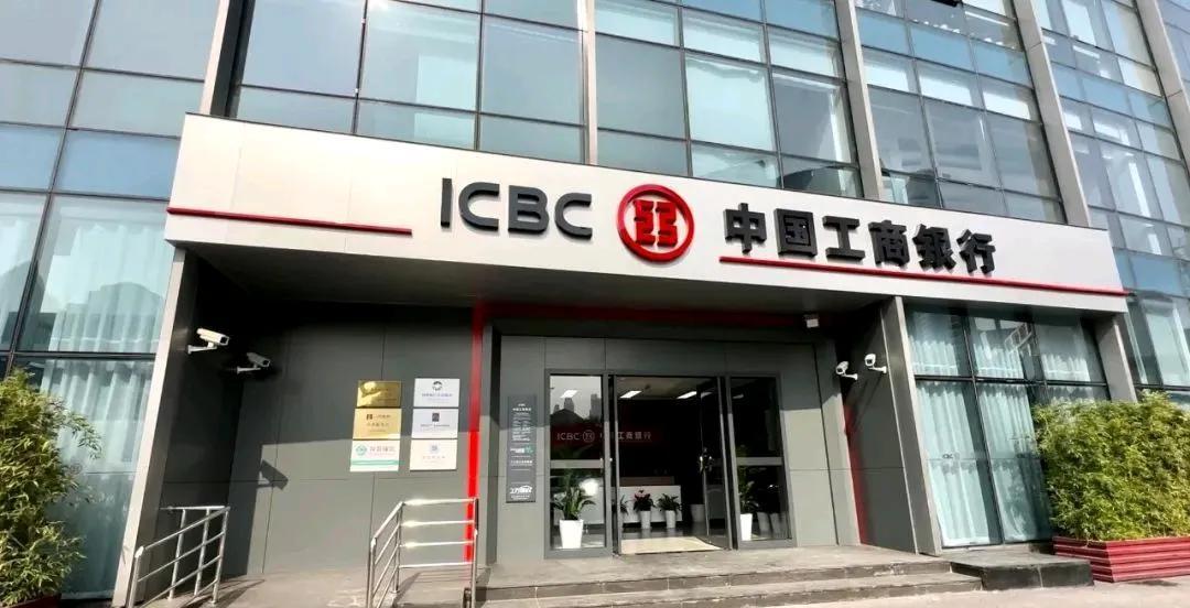 工行这波年度考核的消息一出，柜台里的小伙伴们估计心都要凉半截了！原本指着年终奖