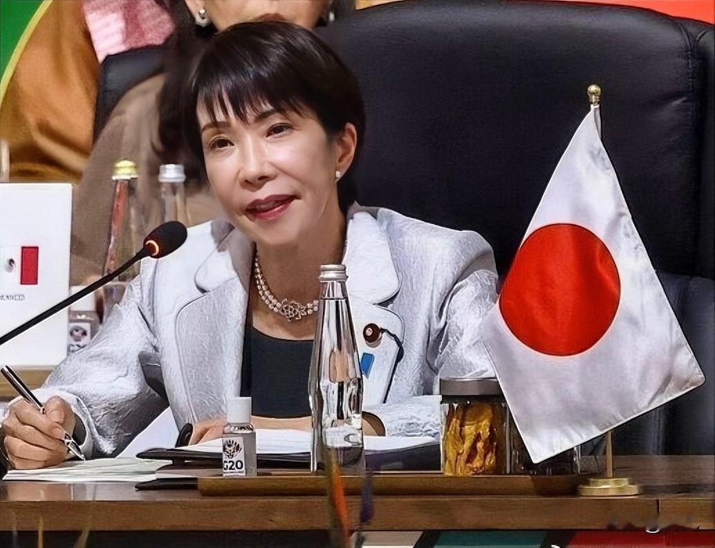 万万没想到啊！高市早苗这么虚伪。12月17日晚，高市早苗在官邸举行临时记者会时称