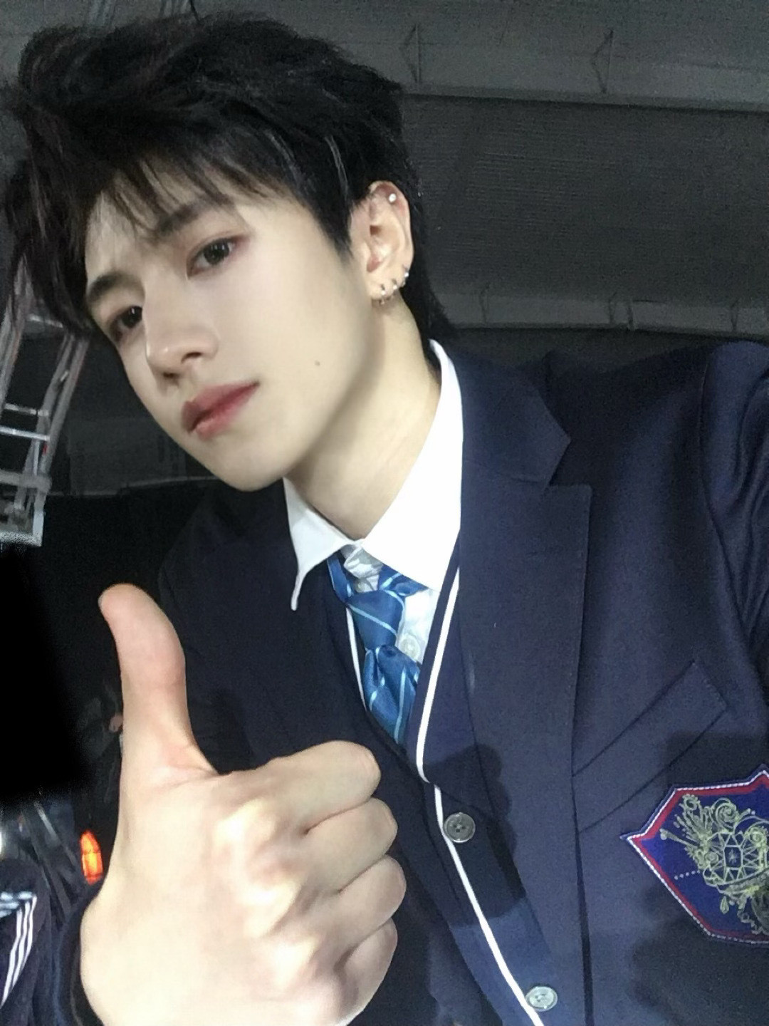 0000如果自己不想积极认真的生活，不管得到什么样的回答都没有用。——东野圭吾《