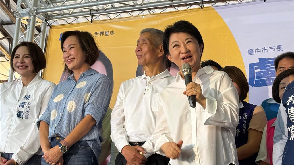 卢秀燕南下挺柯志恩：有人靠资源“她靠深蹲” 绿委赖瑞隆酸卢把高雄当“大位跳板”