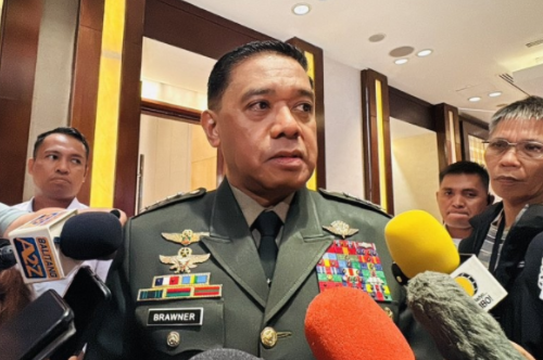 中方敢动仁爱礁破船就“开战”？菲军总长刚放狠话，却被下一幕彻底破防菲律宾武装