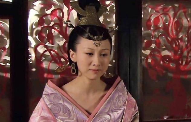 西汉5大废后：卫子夫自尽，许皇后被大臣调戏，其余结局如何？汉景帝的薄皇后是西