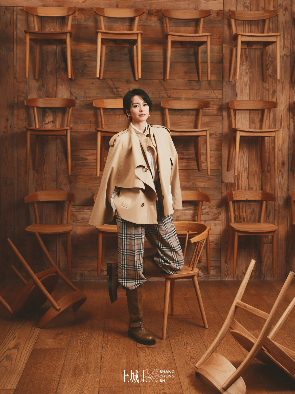 「上城士24小时｜梁詠琪」上城士24小时沉静，让心灵澄澈。摄影：刘雅欣