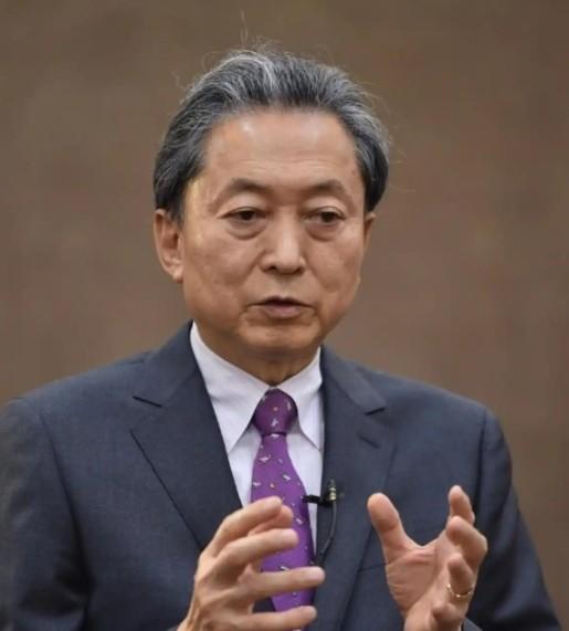 日本前首相鸠山由纪夫发火了！曾经说当年中国放过日本战争赔款，是因为中国自己的决定