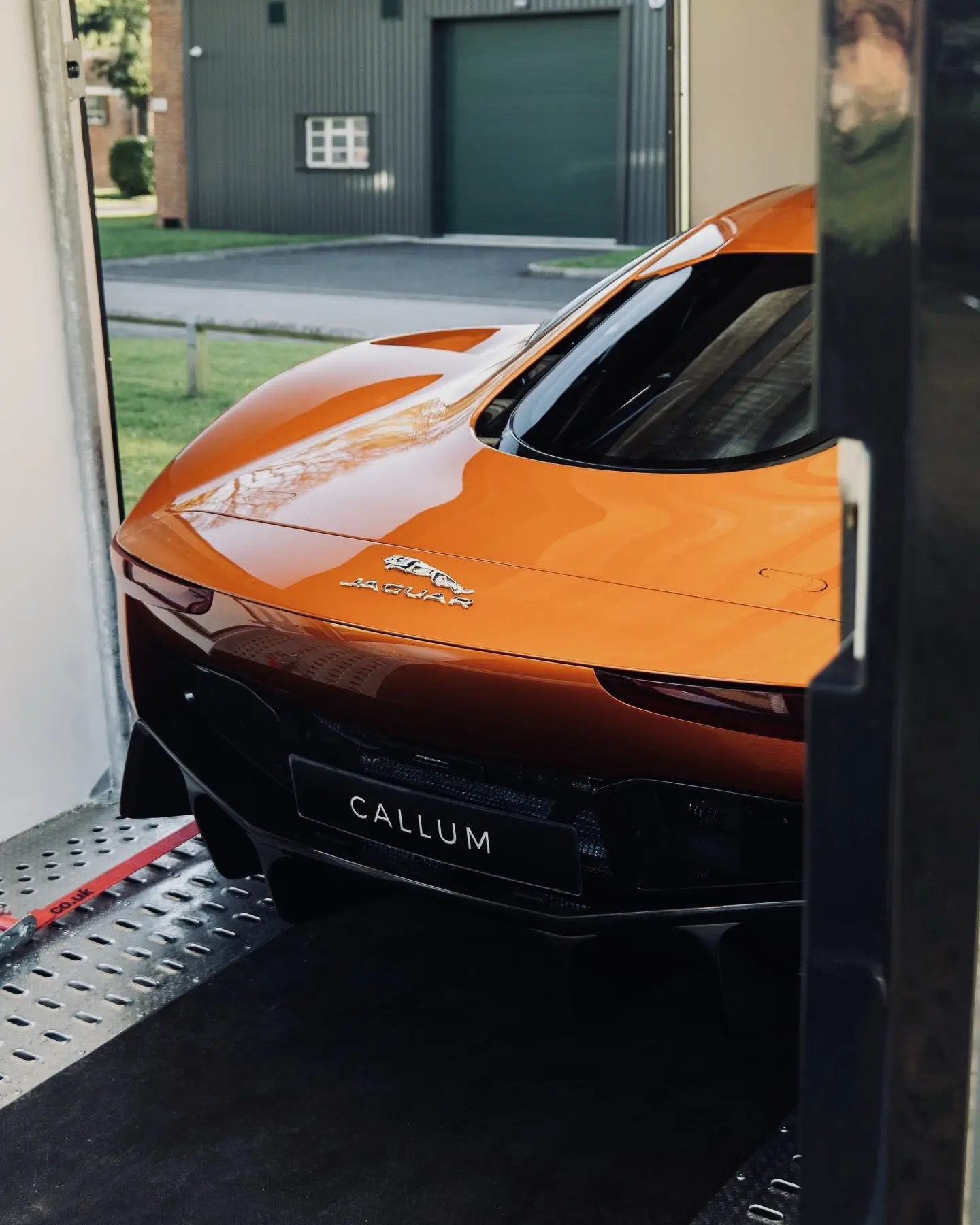 捷豹顶级超跑CX75，感受她的设计。