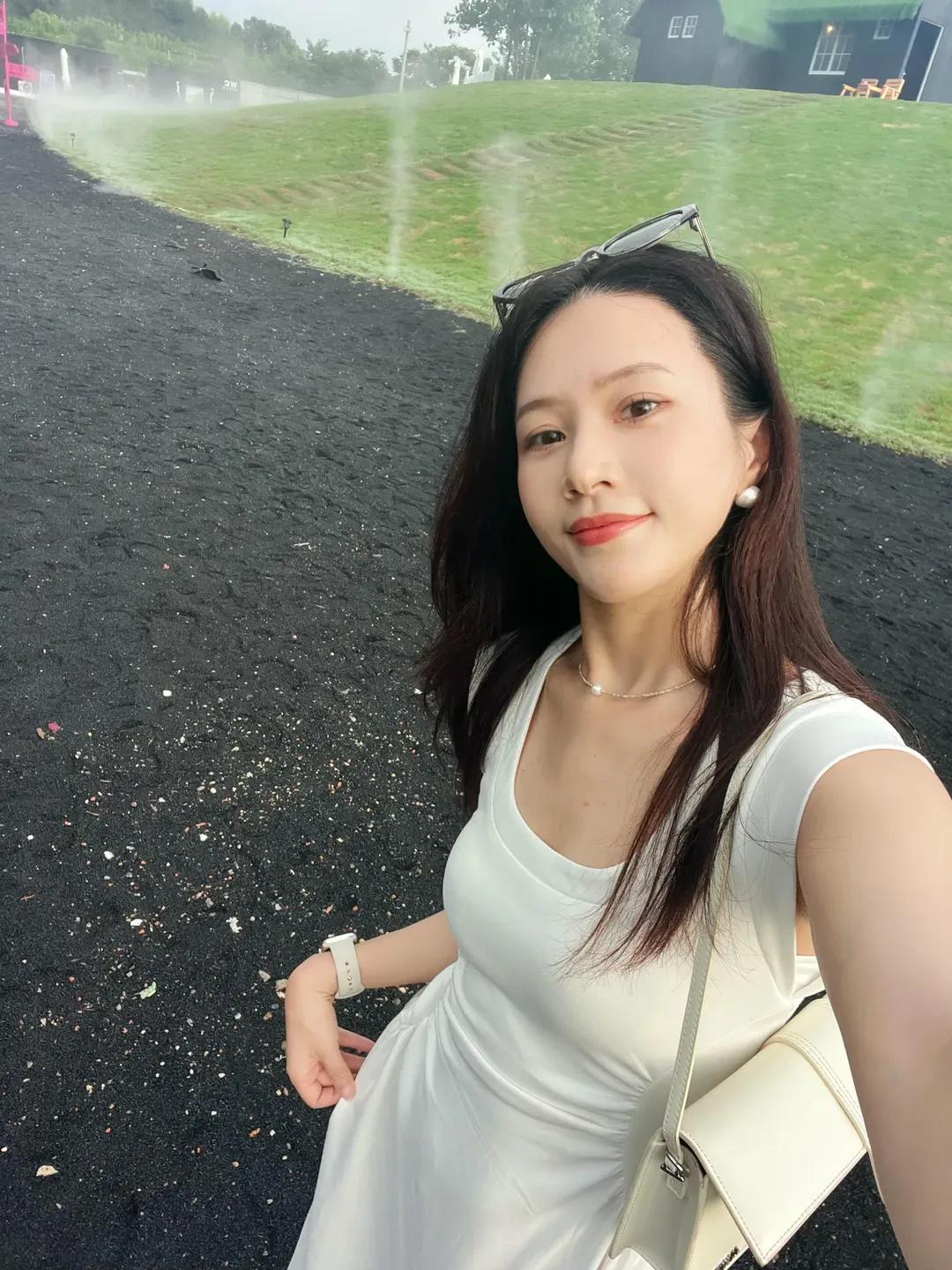 夏日自拍，白色连衣裙，清新自然