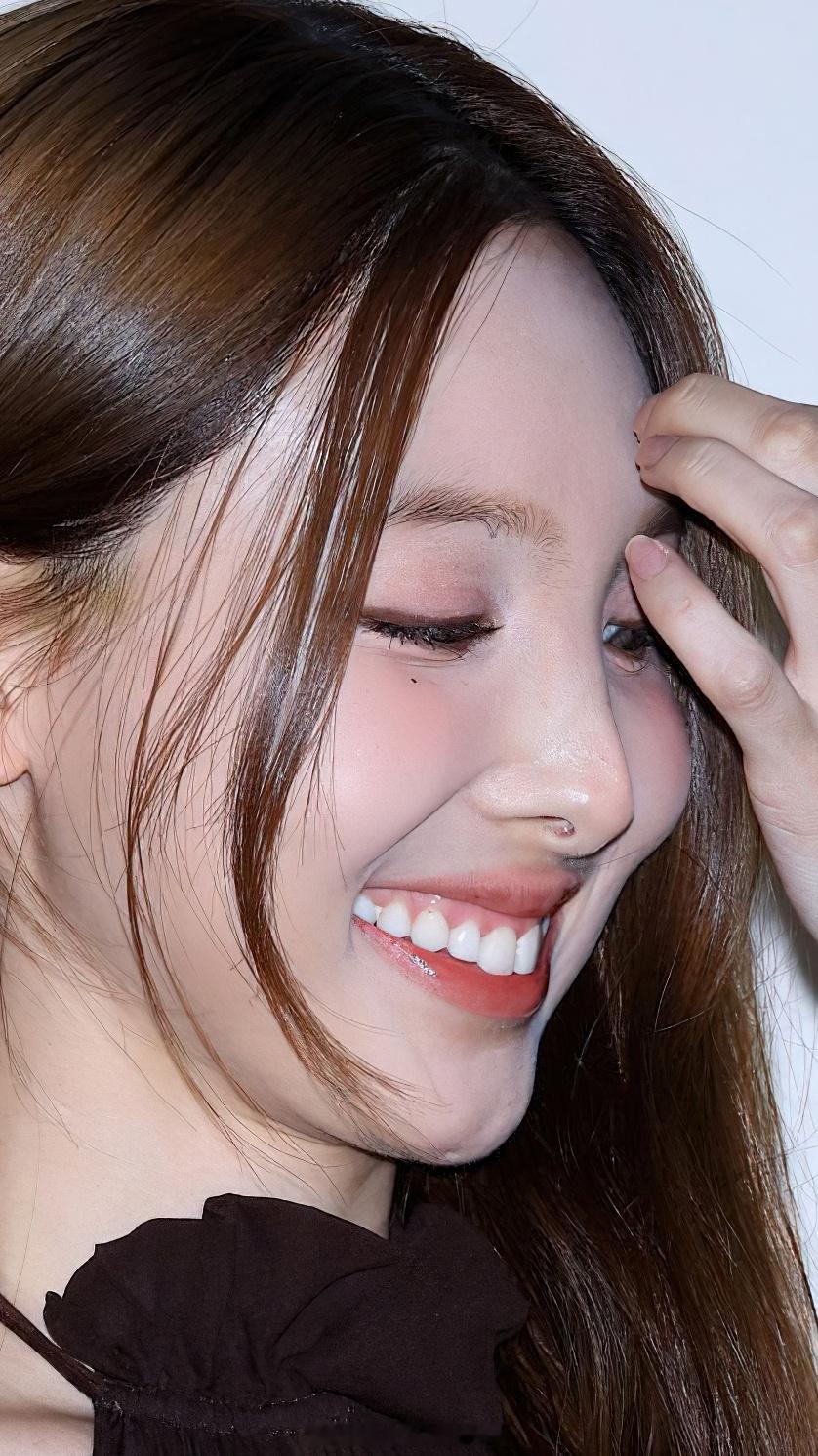 娜琏女神发X爆了试试这边[大笑][大笑][大笑]​​​