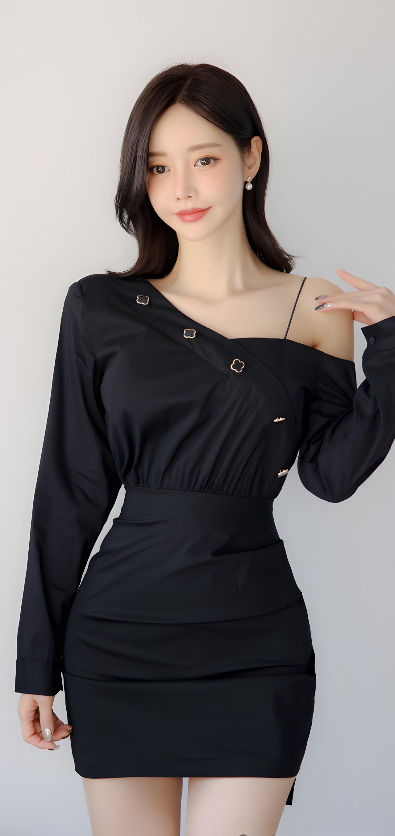 优雅黑色连衣裙，尽显女性魅力！👗✨