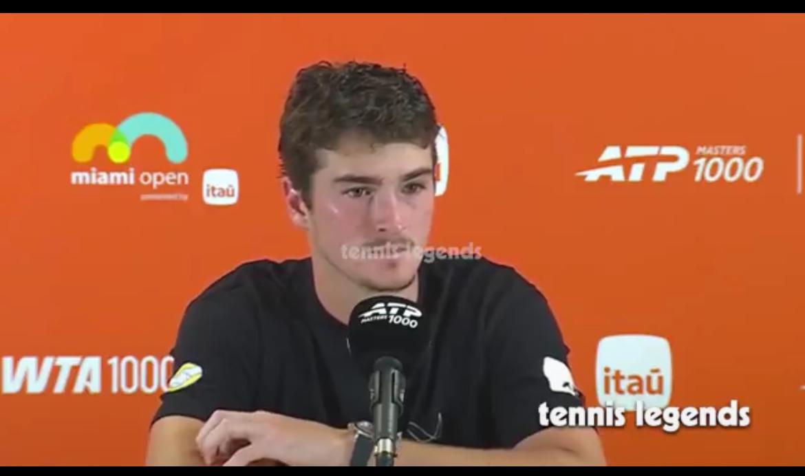 网球有約｜胖墩丰：我觉得阿卡比辛纳更有天赋若昂·丰塞卡在迈阿密输给阿卡后采访：