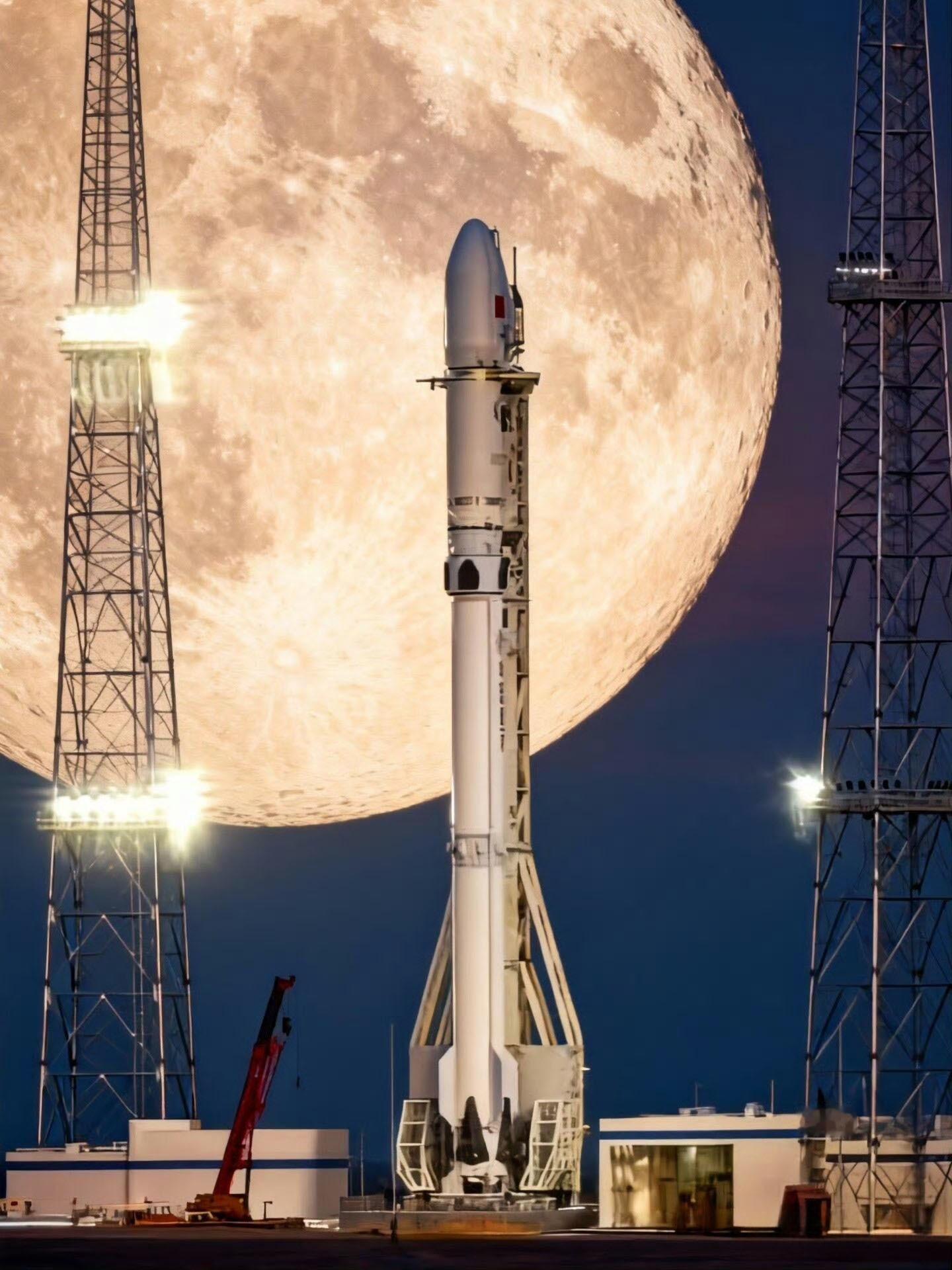 长征12号甲运载火箭即将在12月17日首飞，这是国家队的可重复使用火箭。它是一款