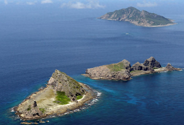关系好不容易有所缓和，日本飞机突然直闯中国领空，自卫队战斗机已出动，中国大使提出
