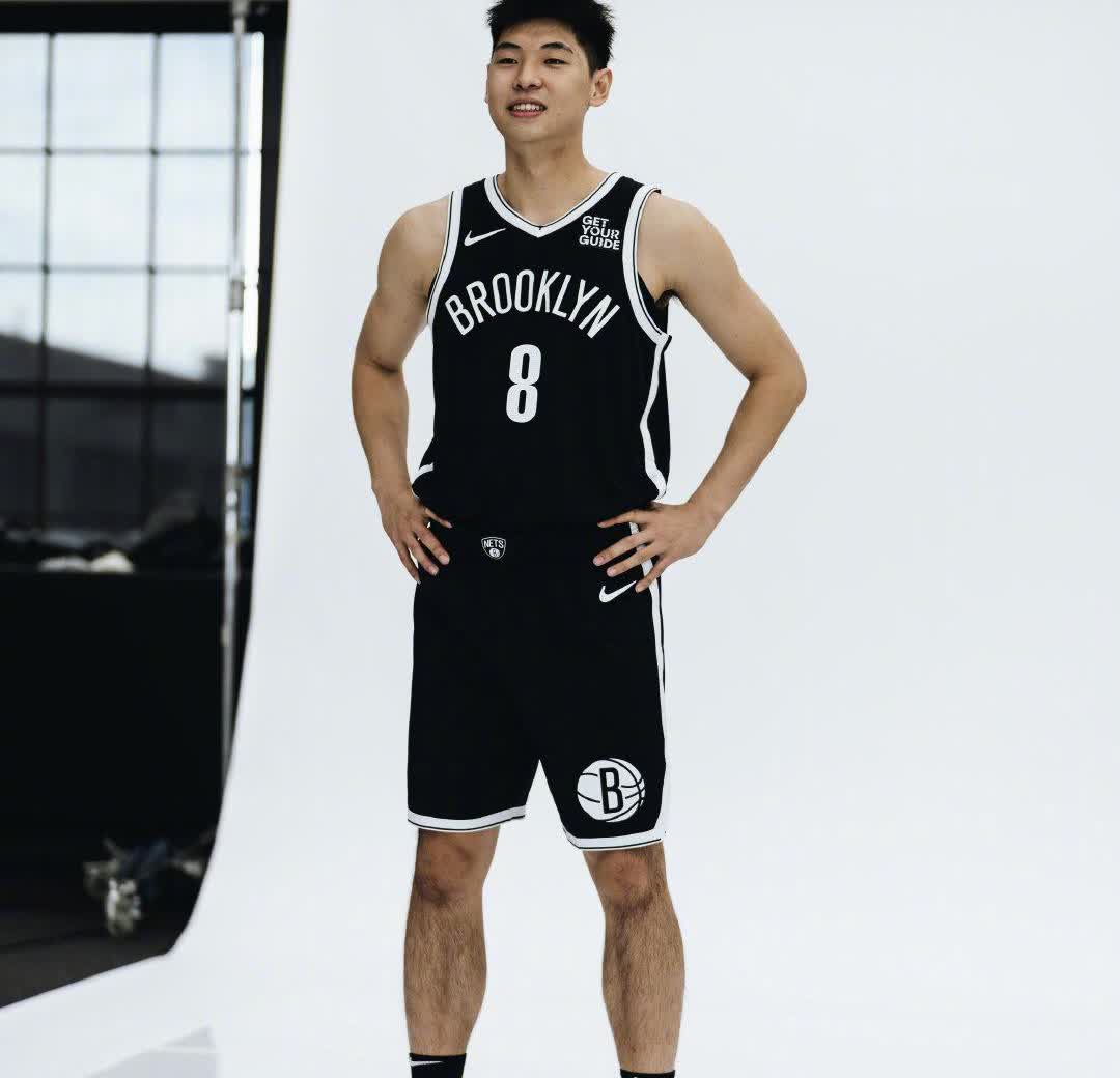 崔永熙谈回CBA是迫不得已，NBA有支球队（不是篮网）非常愿意给双向合同给崔永熙