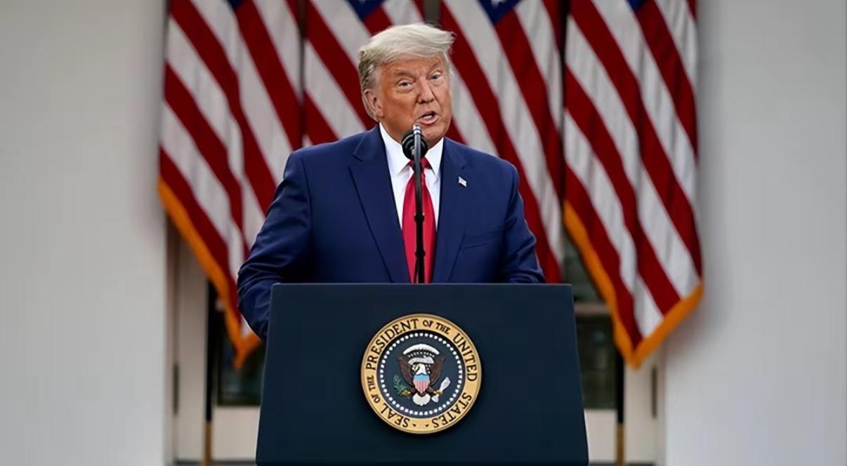 特朗普这话，真的是把“羞辱”两个字写在脸上了。在公开场合，当着一堆欧洲代表，