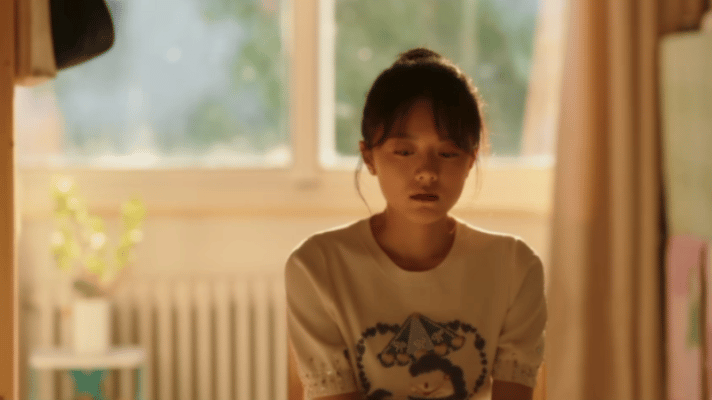 内娱青春伤痛文学上新看《樱桃琥珀》里林其乐和蒋峤西的相处，就知道啥叫青春伤痛。一
