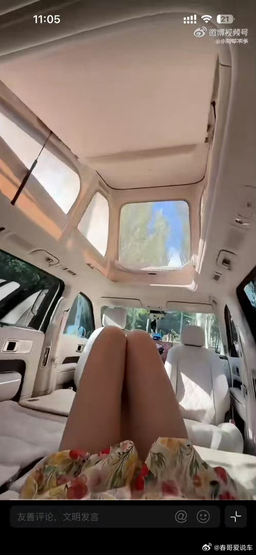 我就很好奇，露营的时候是睡车里还是车顶帐篷里？要是睡车顶，下面牢固吗？​​​