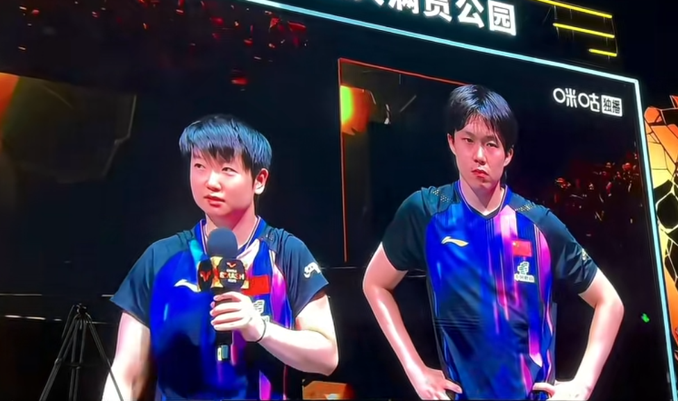 楚钦那天受了好多委屈没关系我们明媚小莎哄好了，当王楚钦受质疑时孙颖莎全肯定。当
