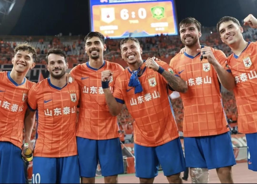 山东泰山管理们，如果外援暂时没消息的话，这项重要的工作能不能开展一下呀，其他球队