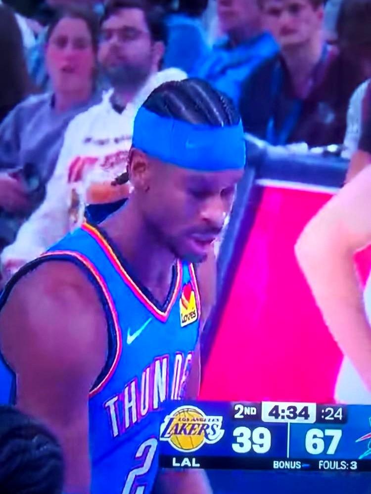 指望一个刚领完几千万美元的人拼命？艾顿这事儿挺有意思。开拓者队不想要他了，他