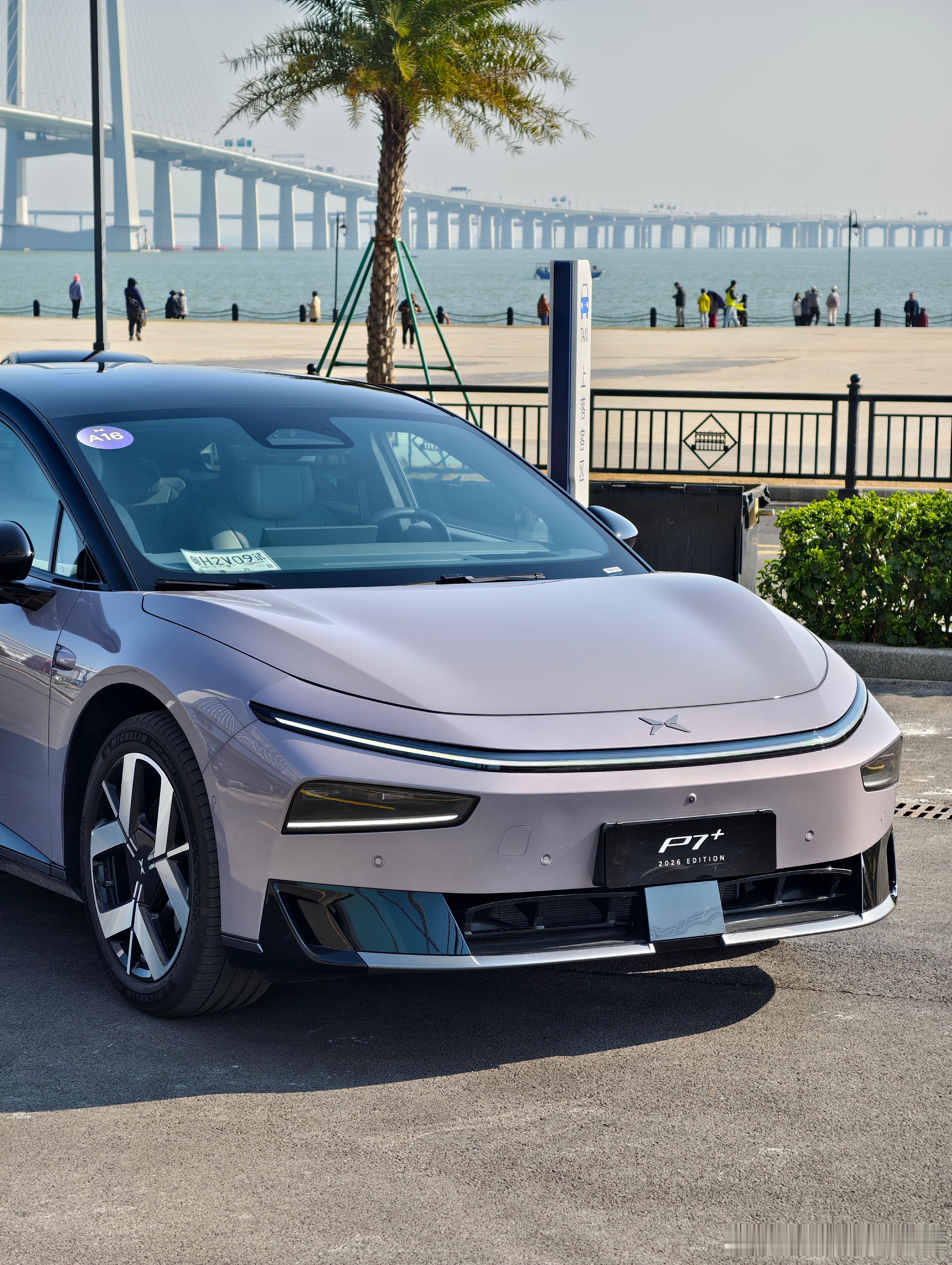 网友拍的2026款小鹏P7+真好看新款小鹏P7+是空间怪物新款小鹏P7+前后排都