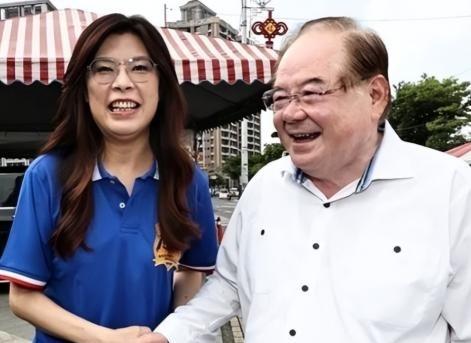 国民党资金的问题，在朱立伦时是天大的困难，到了郑丽文这，轻松解决，这就是个人能力