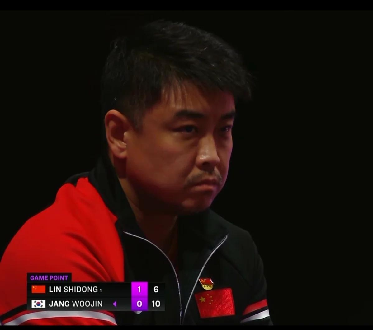 王浩这一刻感觉苍老了很多！！刚刚看了多哈冠军赛上，林诗栋对战韩国张禹珍这场比