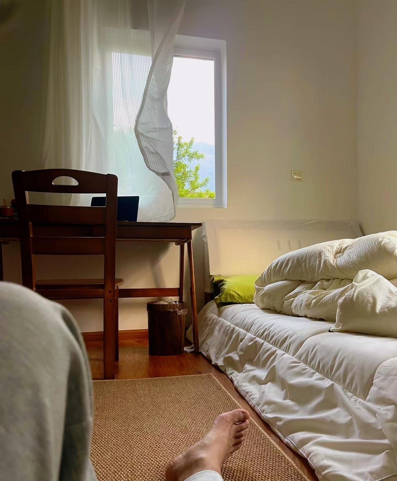 刘震云说个真相几年前有位高人无意间跟我说了这样一句话，这句话之后彻底的改变了我