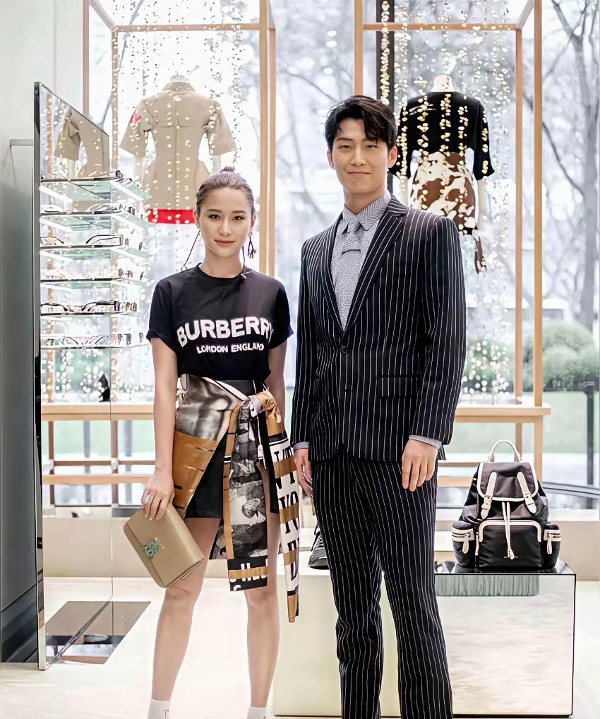 向太估计一时半会,不会露面了因为窦骁、何超莲开始反击,联手直接打脸向太。从时间上