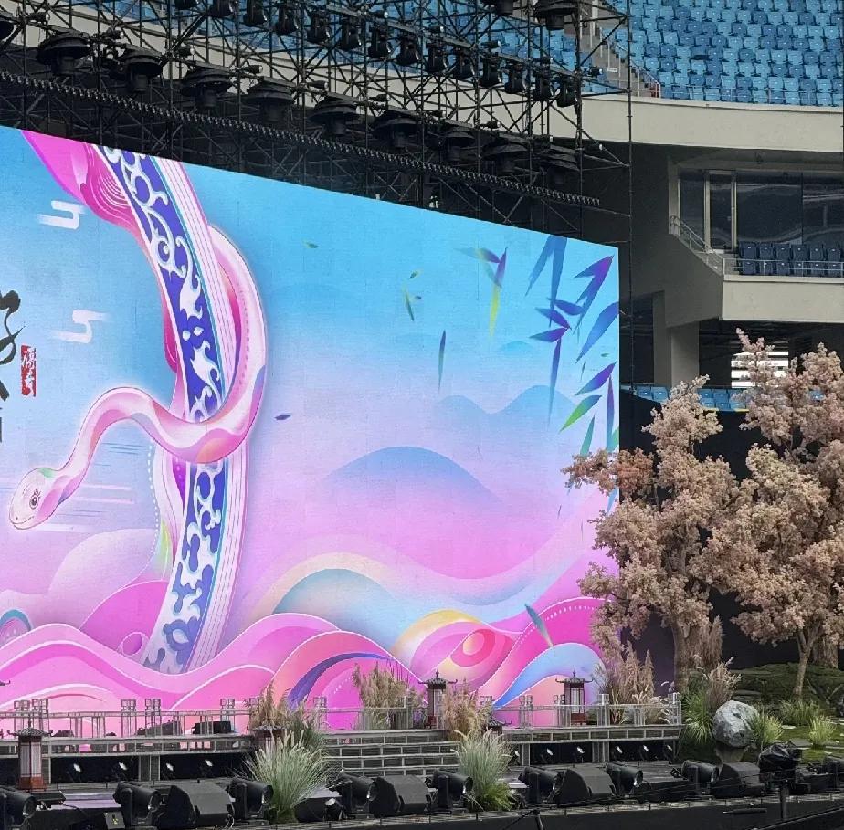 怪不得叶童退出了，这样的草台班子舞台，再继续她估计于心不安吧。