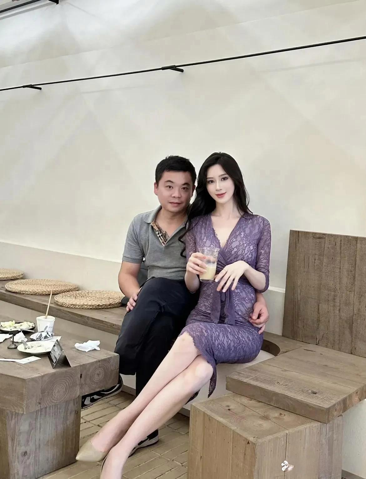 这男的肯定有啥特别厉害的地方