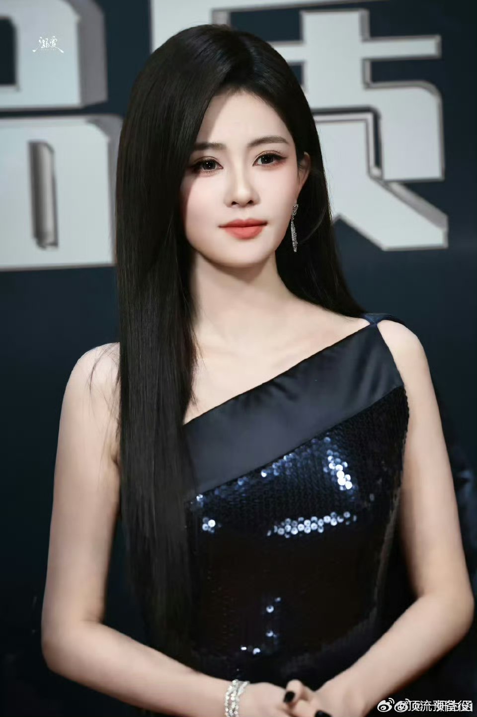 白鹿卢昱晓电视剧品质盛典，女明星真的好美啊！白鹿好攻姐姐们可以合作吗