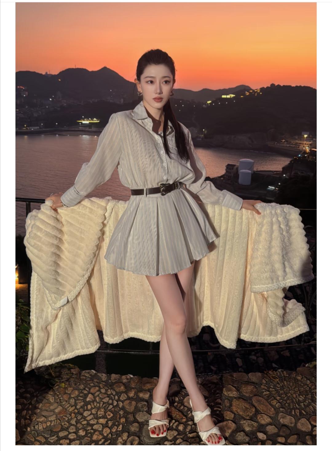 脚趾头好细长。