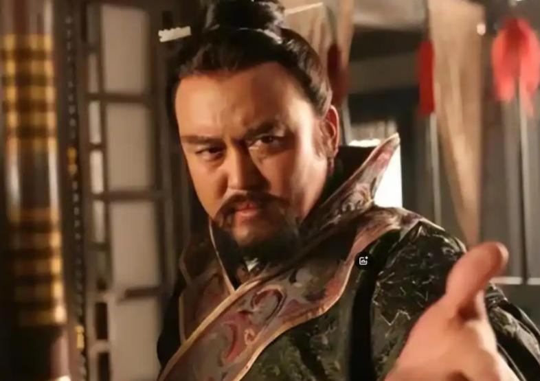 公元905年，一个闷热的夏夜，黄河白马驿的河水湍急，发出阵阵嘶吼。三十多位身着