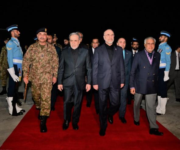 伊朗做出让步！伊朗的态度，几个小时之内来了个180度大转弯。今天早上，伊