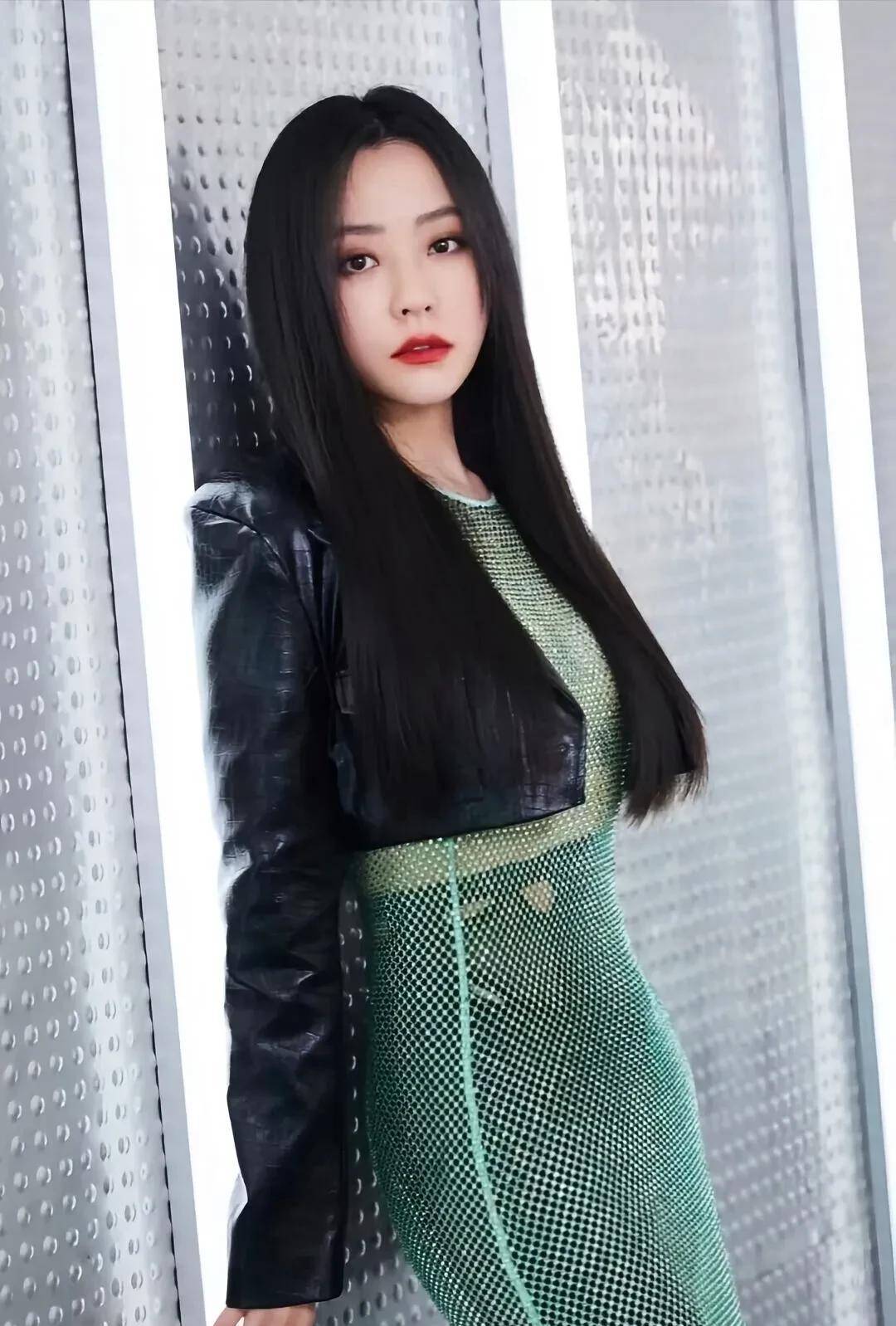 绝美瞬间定格！张靓颖壁纸大赏，带你领略女神的非凡气质