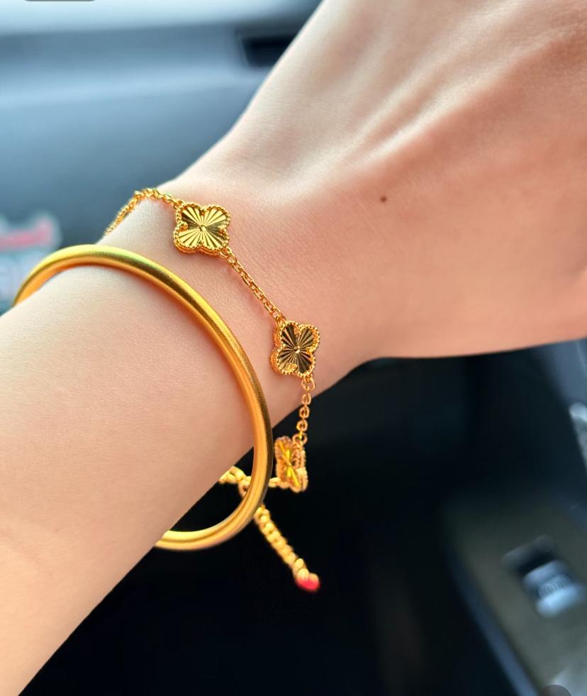 今天看来，金价真的跌得太猛了，普通人买金的好机会说来就来！3月21日，我直接入手