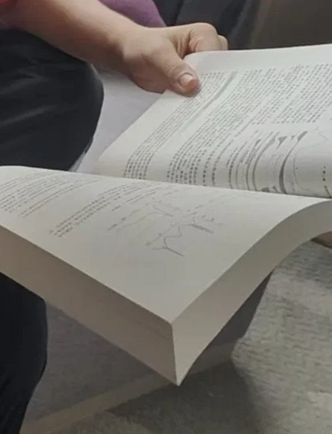 每年高考报志愿，都有一批高分考生掉进坑里，让人看着都心疼。辛辛苦苦考的分数，可能