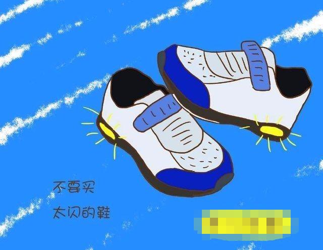 孩子脚长得快, 买鞋就该大一码? 这些鞋子别让孩子穿