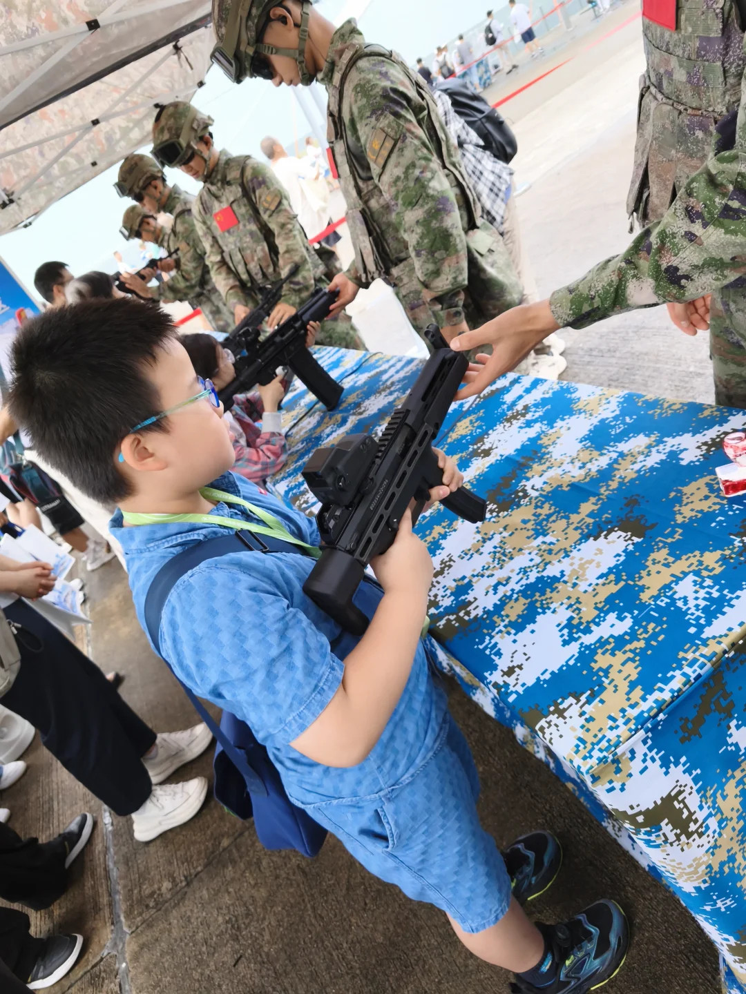 南宁舰编队舰艇开放活动烽火问鼎计划