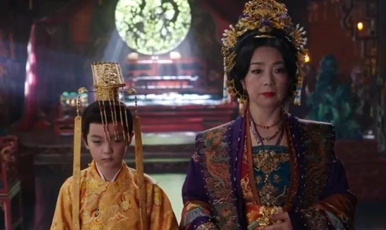 《朝雪录》大结局燕绥继位，燕迟成为摄政王辅佐新帝，假皇帝被燕泽毒死，燕泽也被假皇