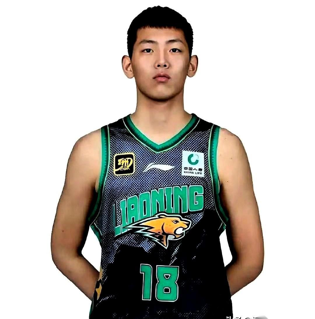 前脚刚从禁赛的“小黑屋”里放出来，后脚就在球场上砍下32分11个板。说的就是辽