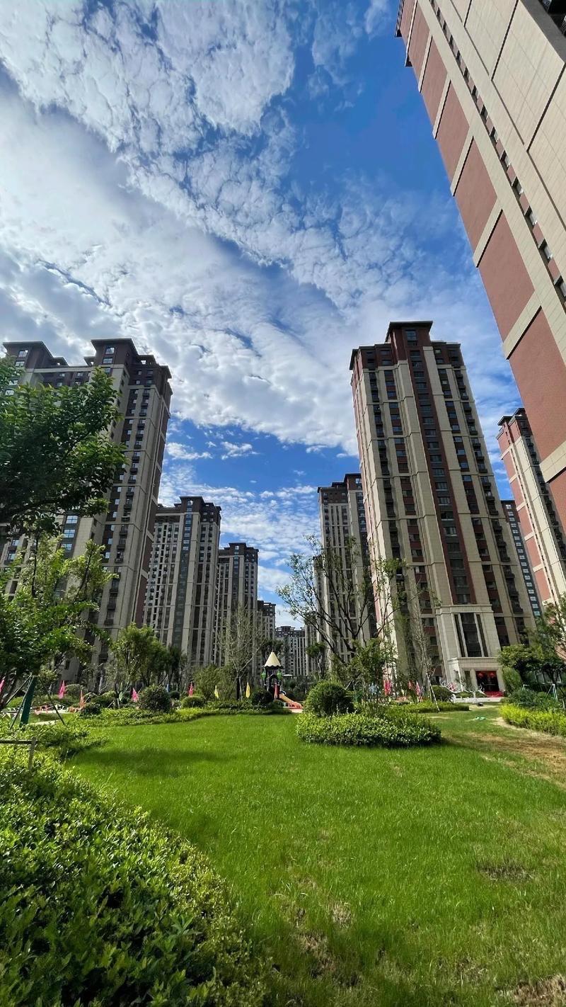 房产高手一句话点醒我：现在房价低位，既别乱卖，也别瞎买！目前楼市成交量低迷