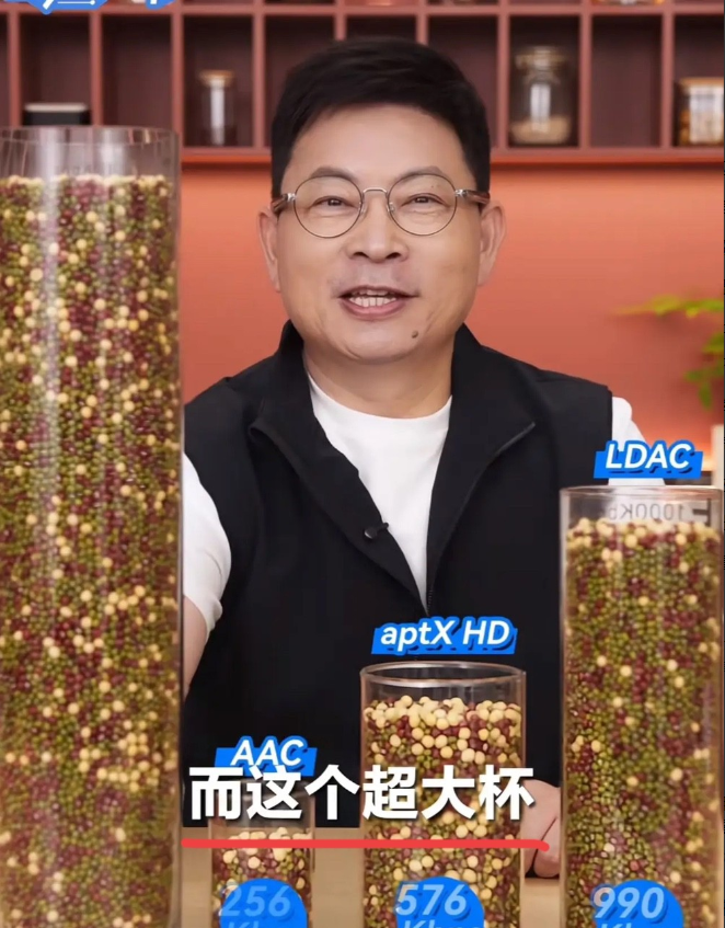 华为一收手，手机圈就安静了！其他品牌似乎也没有了新技术，本来华为的每项新技术