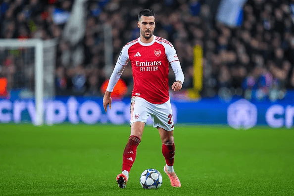 默森: 若枪手继续让梅里诺踢中锋, 他们永远拿不到英超冠军