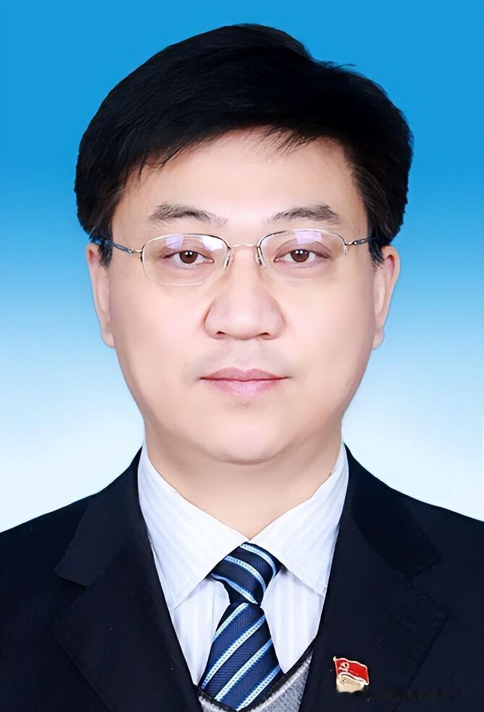 9月14日，河南纪委“逮虎”不停手，开封副市长薛志勇落马！薛志勇是1972年