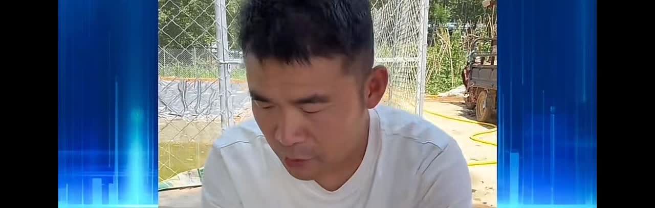 阿杜对李佳的所作所为很不满阿杜吐槽李佳每次给阿杜爹钱，都是背着阿杜。阿杜说他