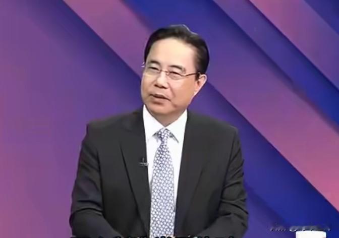 韩国专家：中国将中美博弈搞成五五开。他们说稀土就是工业的维生素，少了就会有麻烦。