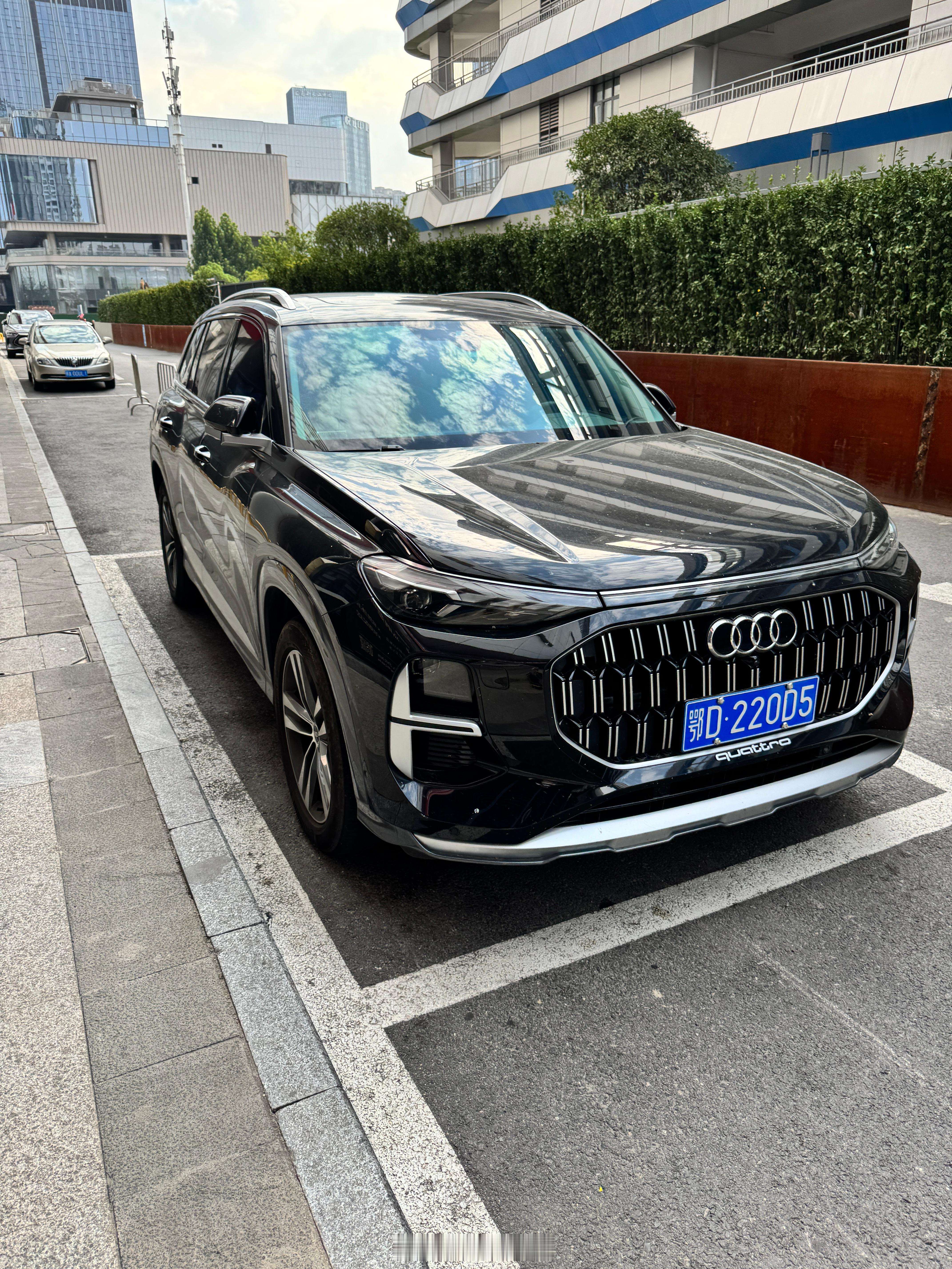 奥迪Q6开起来是跟大众途昂一样的体验吗？​​​